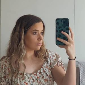 Meet your Posher, Brooke